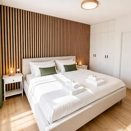 Javorná Living Apartamento Cachrov